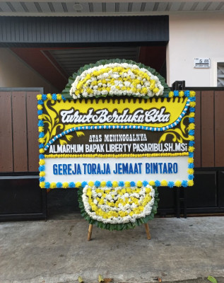 Papan Bunga Duka di Bunga Tanjung